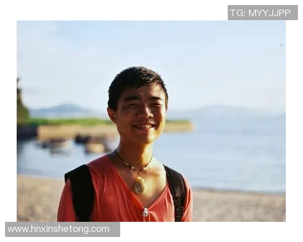 足球明星灿烂微笑瞬间集锦展现他们的魅力与风采 足球明星灿烂微笑瞬间集锦展现他们的魅力与风采